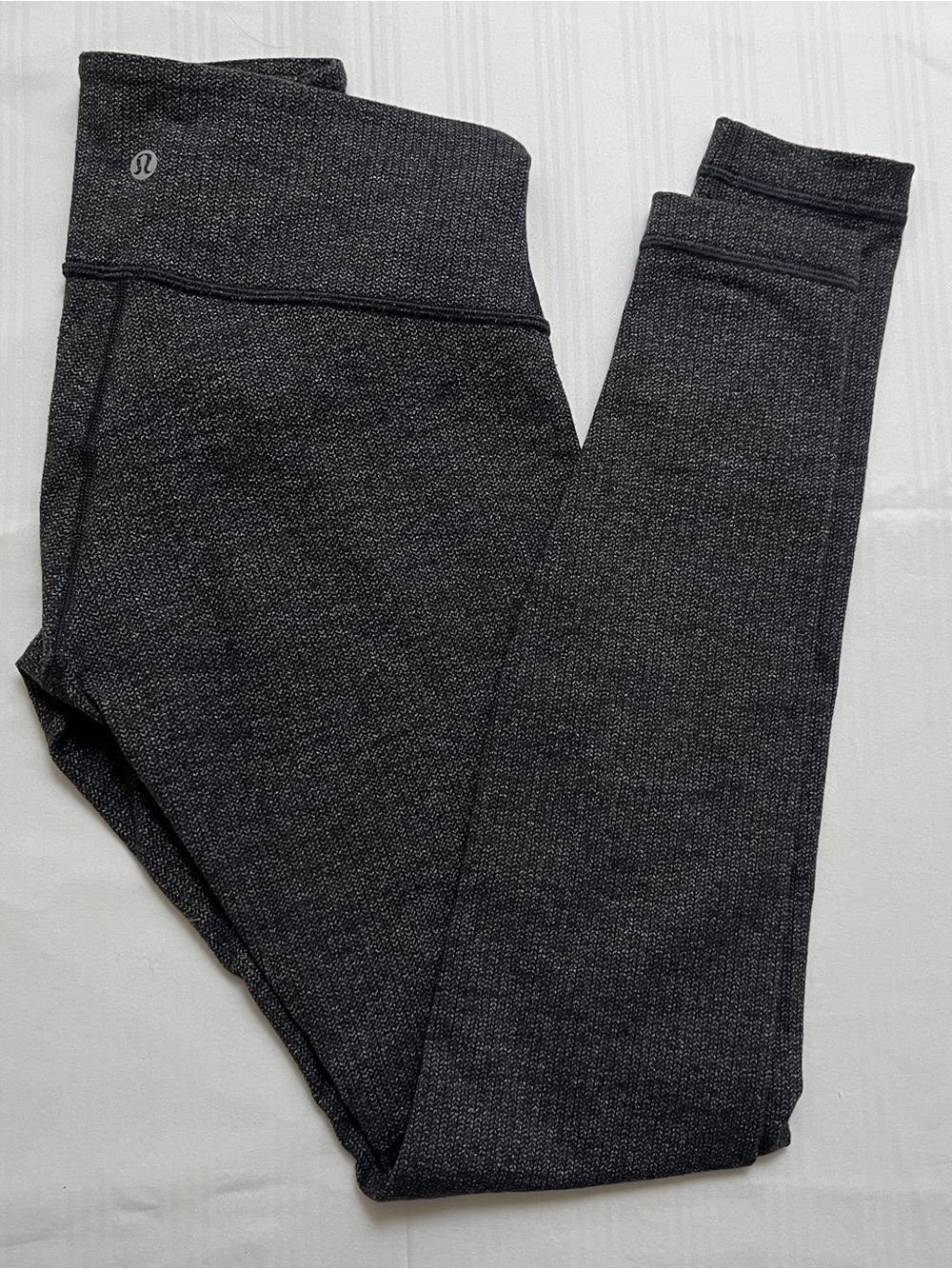 Lululemon Wunder Under Low Rise Tight Leggings size 4